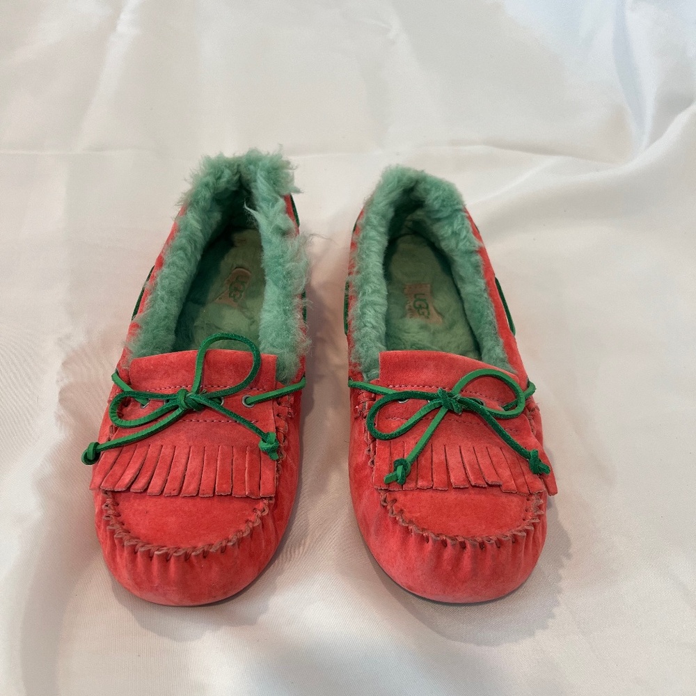 Ugg Leather Moccasin Slippers Mandie Suede Size 9
